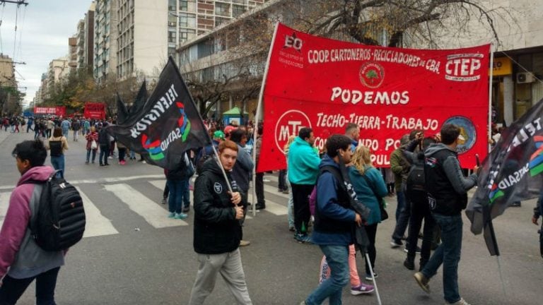 Marcha Federal por las calles de Córdoba