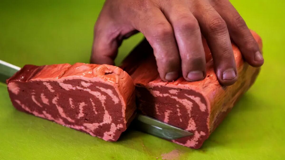 Así son los bifes vegetarianos impresos en 3D: una innovadora alternativa a la carne