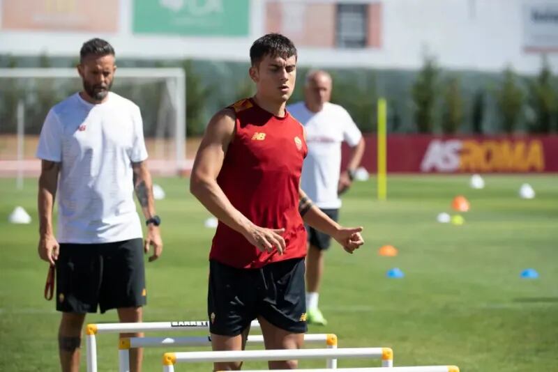 El cordobés Paulo Dybala lleva adelante su recuperación. El sueño de estar en el Mundial toma fuerza. (Prensa Roma).