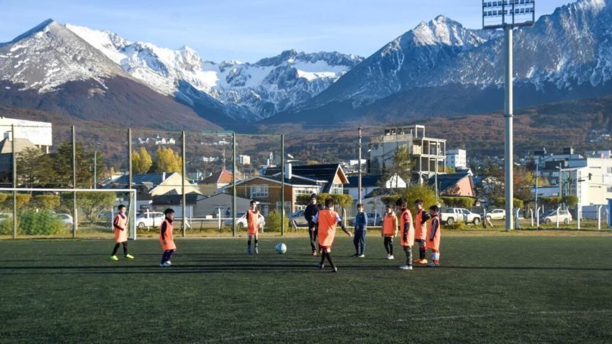 “Partido Solidario Por Reencontrándonos” en Ushuaia