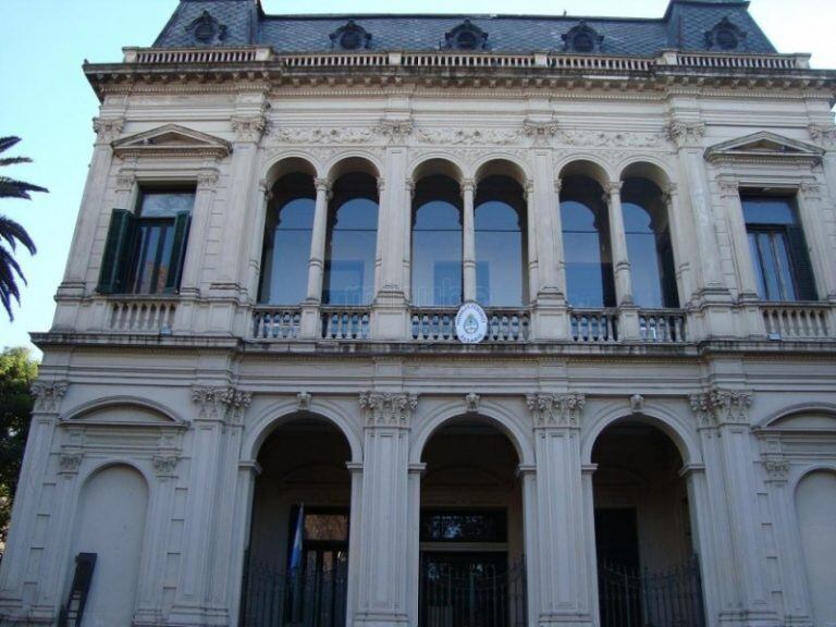 El edificio de los Tribunales Federales de Rosario.