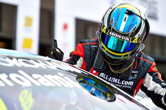 Néstor Girolami en la tercera fecha de la Copa Mundial FIA de Turismo (WTCR) en Eslovaquia.