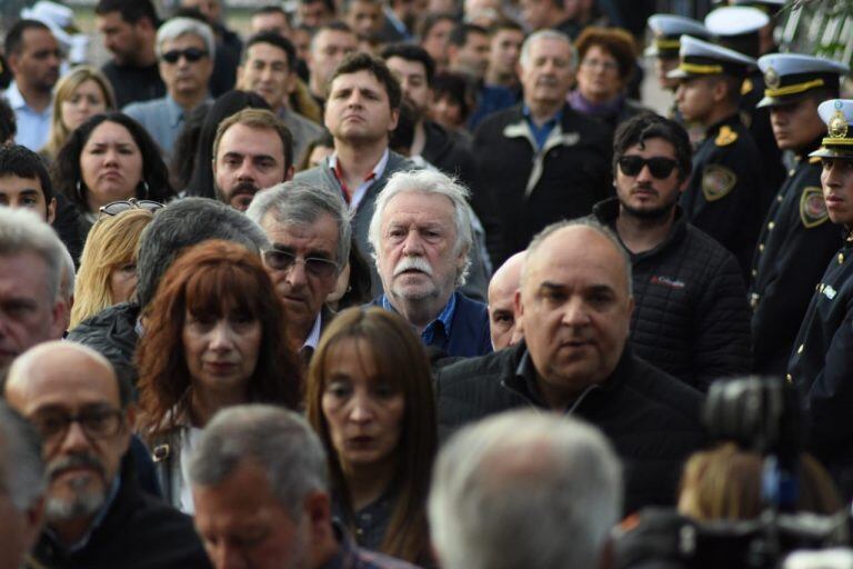 Personajes de la política y la ciudad despidieron a De la Sota.