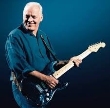 DAVID GILMOUR CON SU BLACK STRAT.