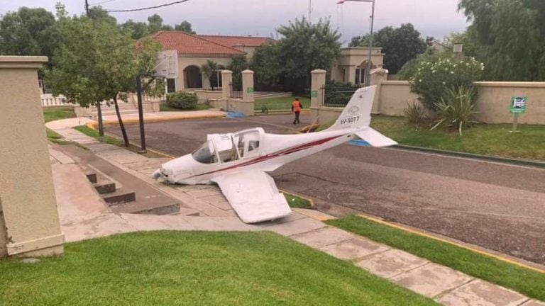 avioneta en Palmares mendoza.