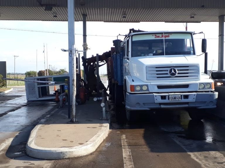 Choque en peaje ruta 9 (Gentileza Mas Radio)