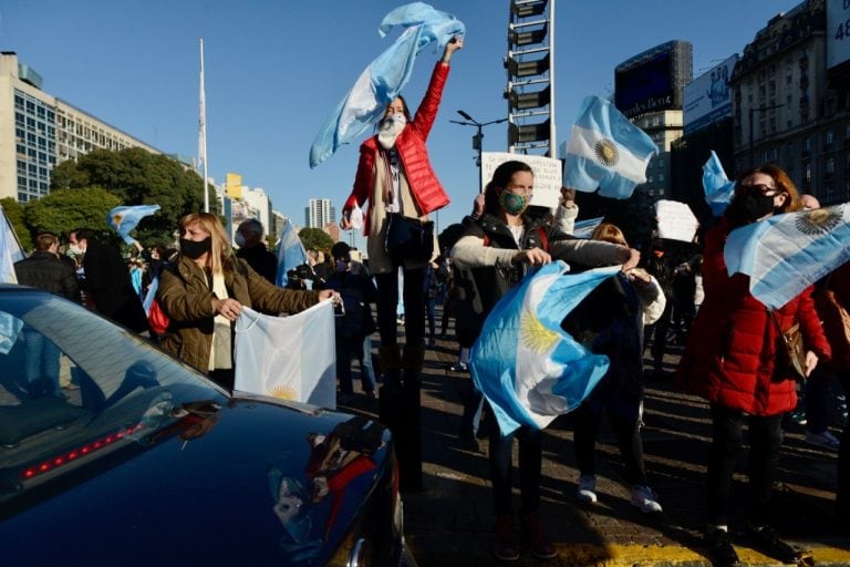 Banderazo por la República: las mejores fotos en el Obelisco (Fotos: Clarín)