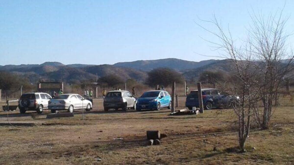 Organizaron un partido de fútbol en Anisacate: deberán pagar 12 mil pesos de multa cada uno