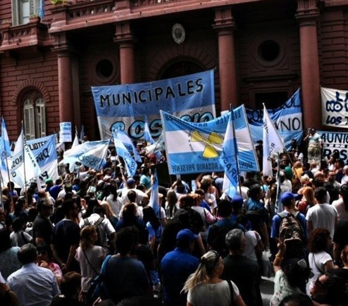 Paro de municipales: Ratner no descarta medidas de fuerza en diciembre