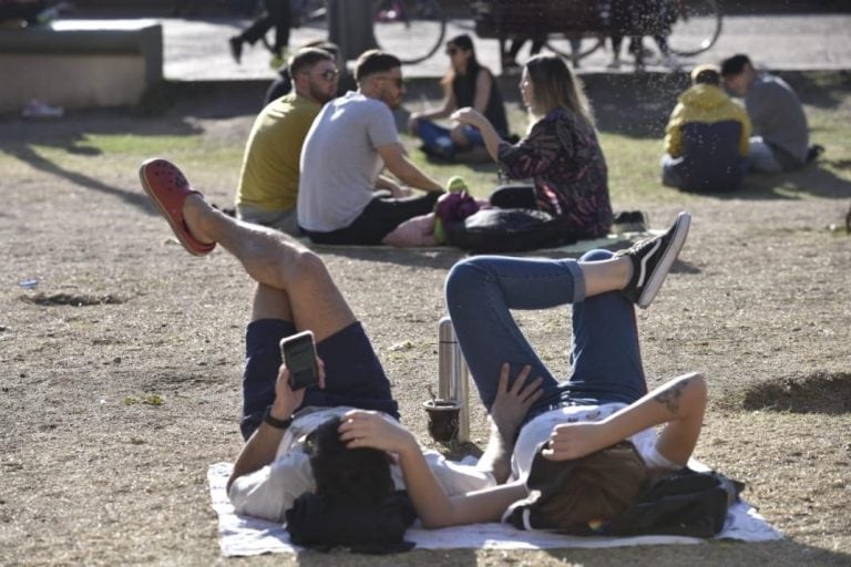 El picnic tan tradicional debió archivarse a causa de la pandemia, pero los cordobeses igual disfrutaron de los espacios verdes y abiertos.