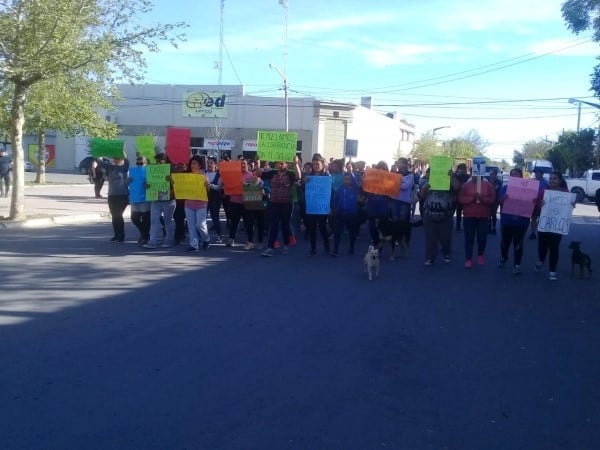 Conmoción, marcha y reclamo en el hospital de Tilisarao.