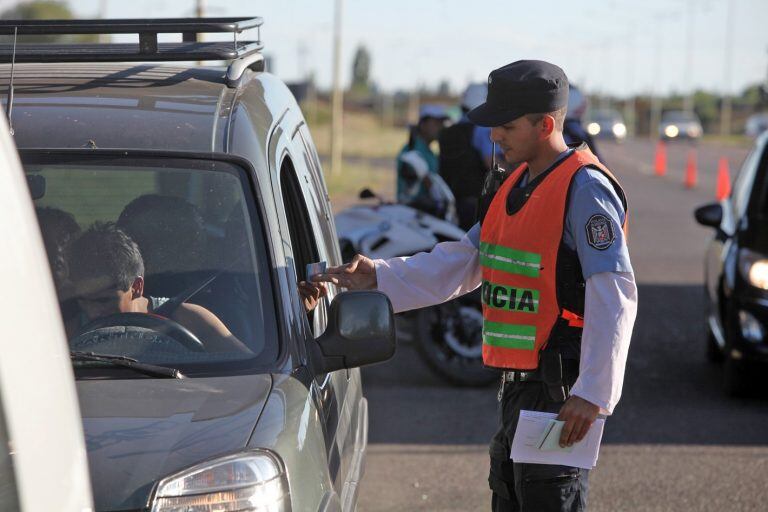 Controles viales mendoza. policiales, policía de Mendoza