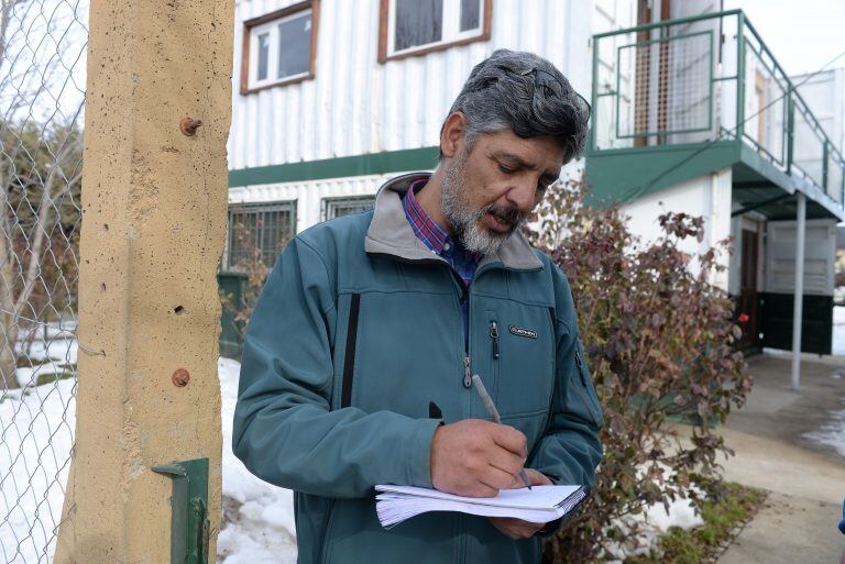 Alejandro López, el hombre que  evitó una catástrofe al cortar la Ruta 40 antes del derrumbe.