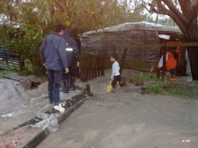 Inundaciones en hogares y rutas de la provincia.