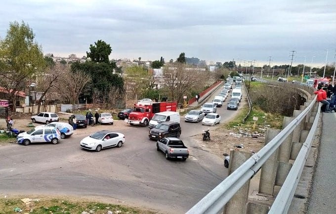 Accidente en Circunvalación y Avenida del Rosario. (@CSC895)