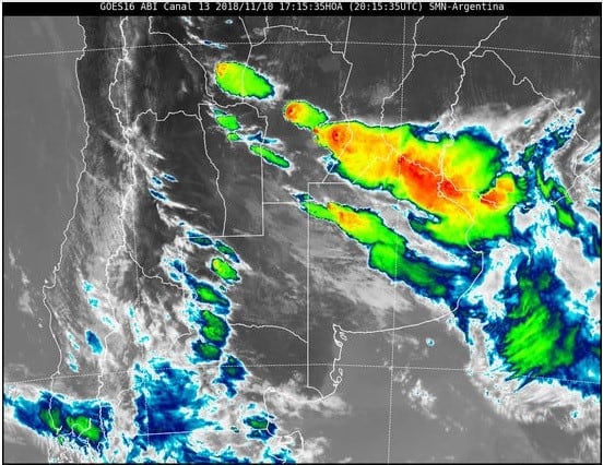 Se viene la tormenta hacia Rosario