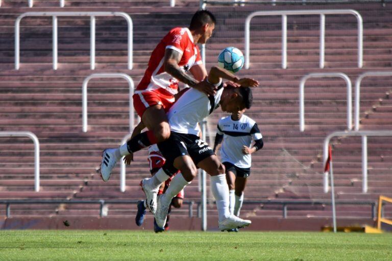 Gimnasia se despertó en el segundo tiempo y convirtió los dos goles. Foto: Prensa Gimnasia y Esgrima