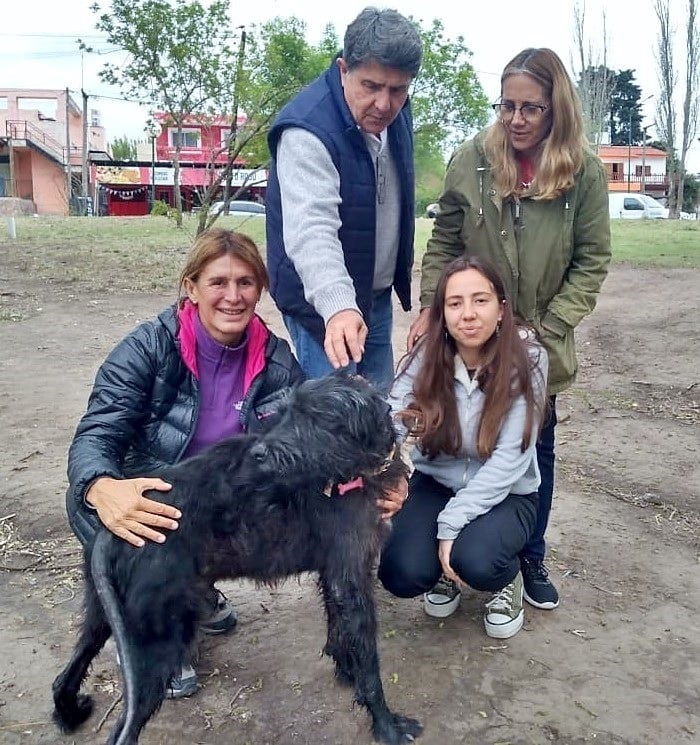 Su nueva familia en la capital cordobesa.