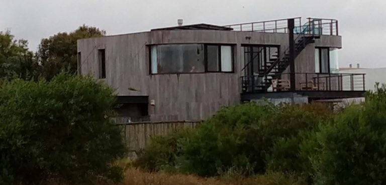 La casa de Nicolás Dujovne en San Ignacio, Punta del Este (Uruguay)