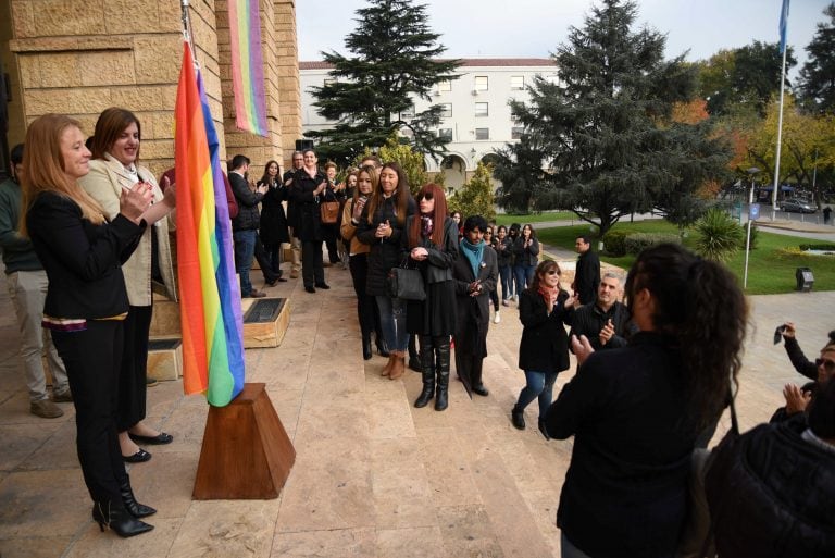 El acto fue en la explanada de la Casa de Gobierno.