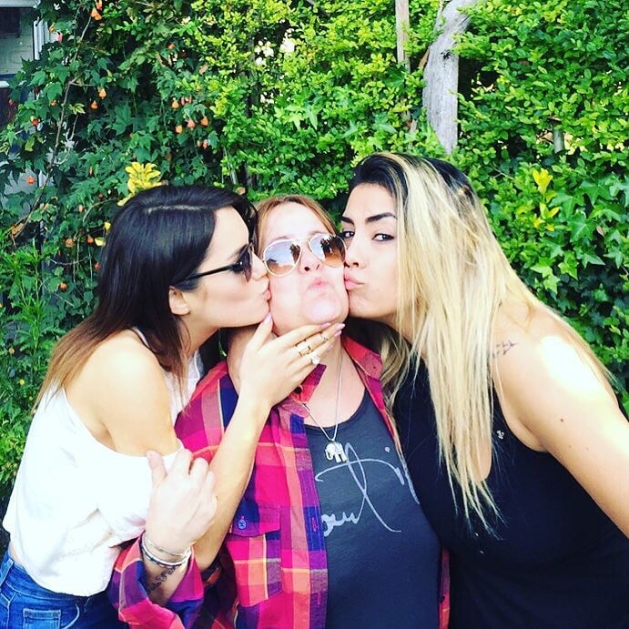 Lali Espósito junto a su hermana Anita y su mamá (Foto: Instagram/ anitaesposito29)