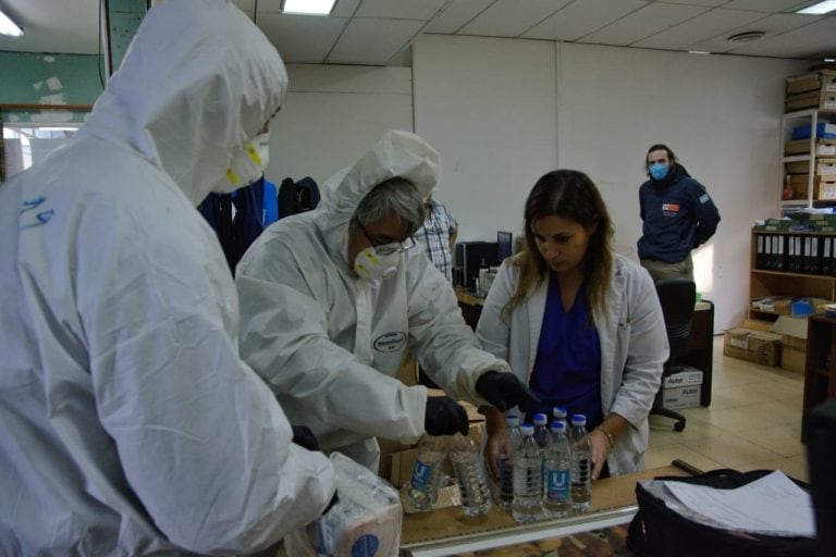 Entrega de Alcohol y Barbijos por la Municipalidad de Ushuaia