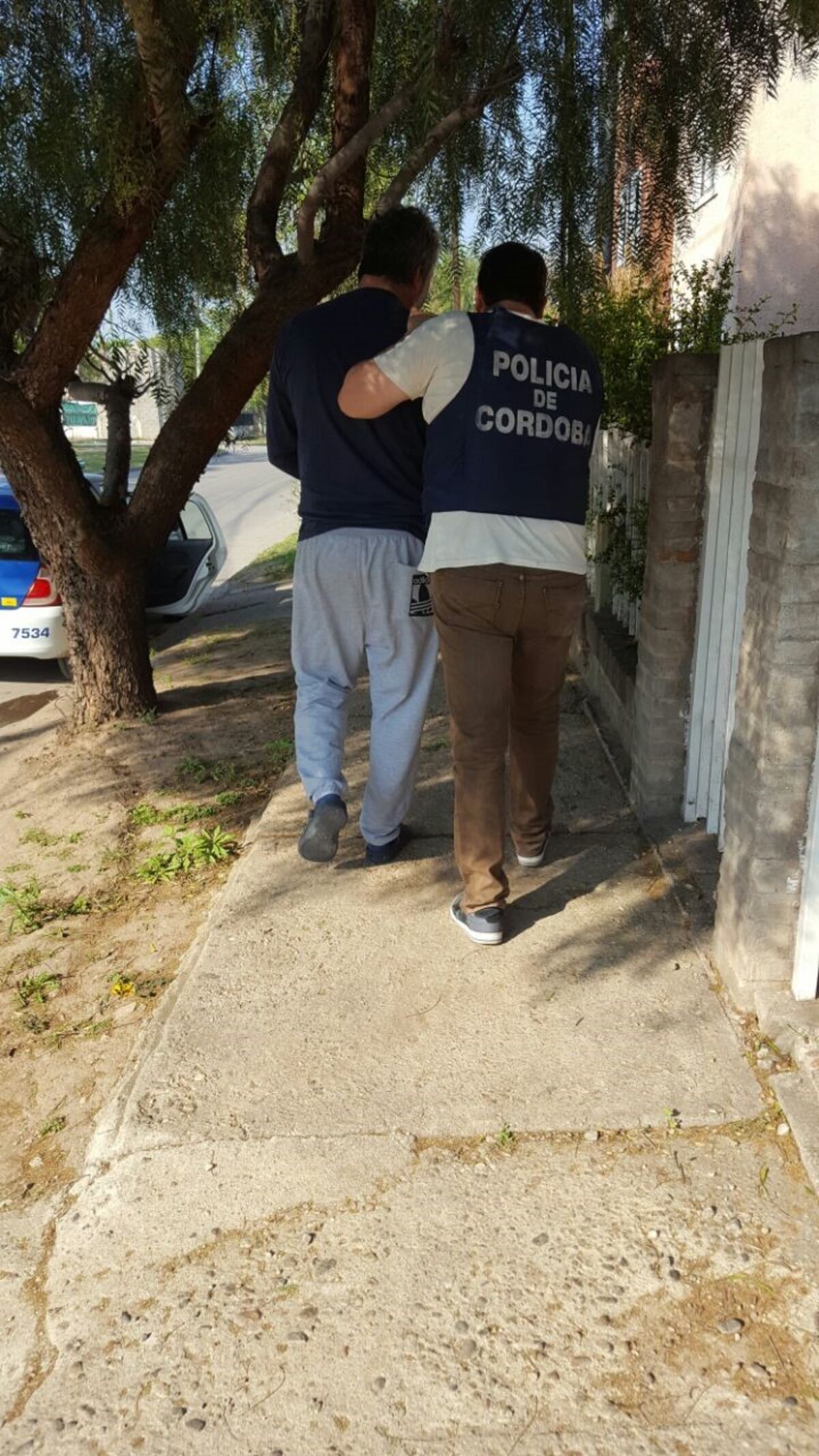 Falsos empleados de una concesionaria estafaban a compradores