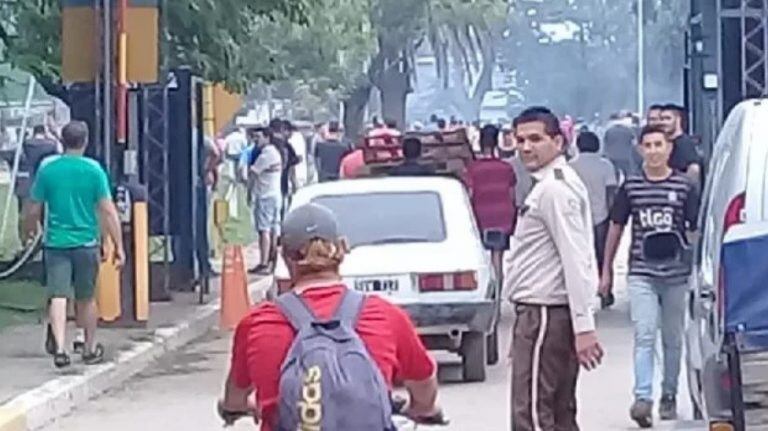 Piquetes por cortes de luz en Santa Fe