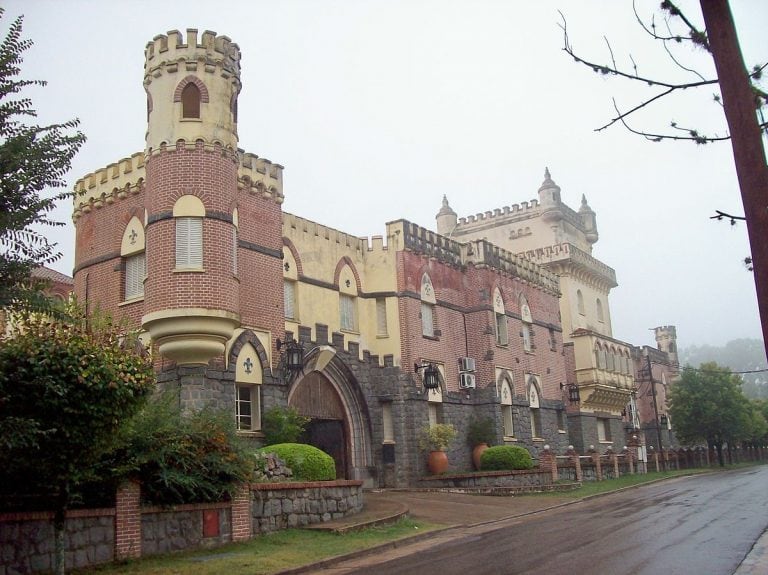 Castillo de Fábrega en Valle Hermoso.