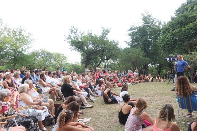 Charla e interacción ante un público que participó de cada propuesta.