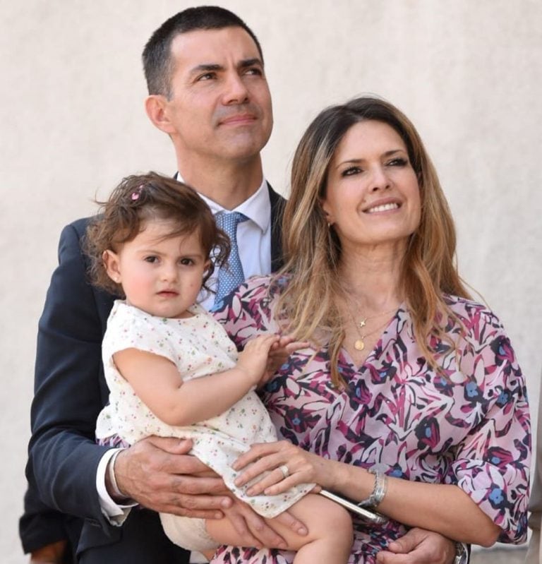 Isabel Macedo con familia.