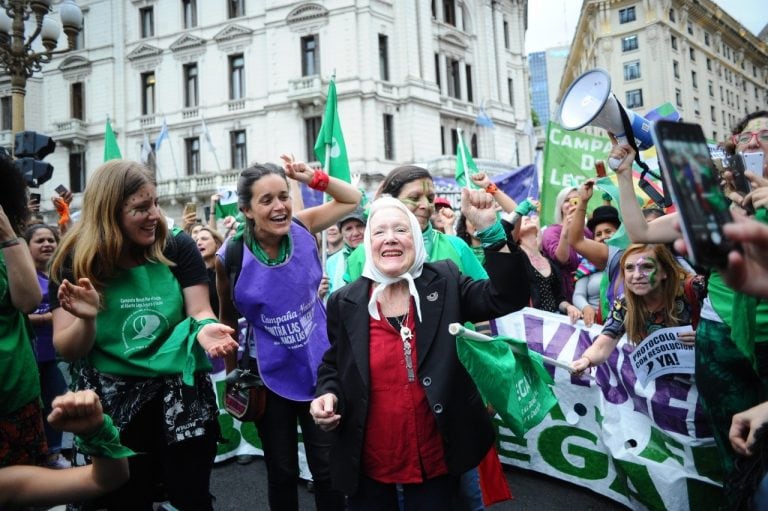 Marcha mujeres (Foto: Clarín)