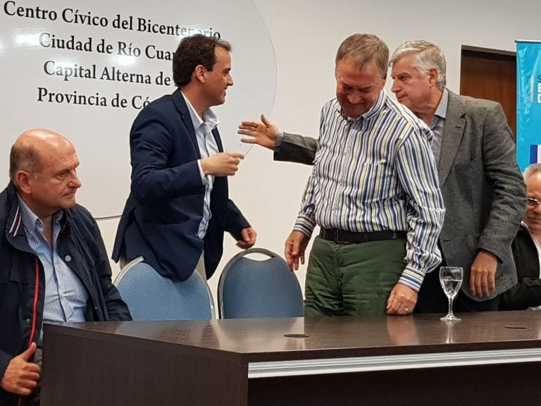 Schiaretti realizó una recorrida por Río Cuarto y habló del campo y la educación.