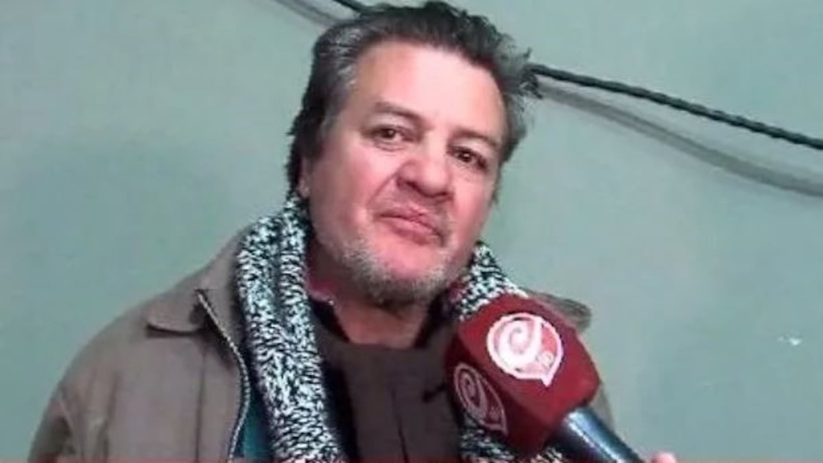 Un pianista en situación de calle emocionó a todos en el Monumental