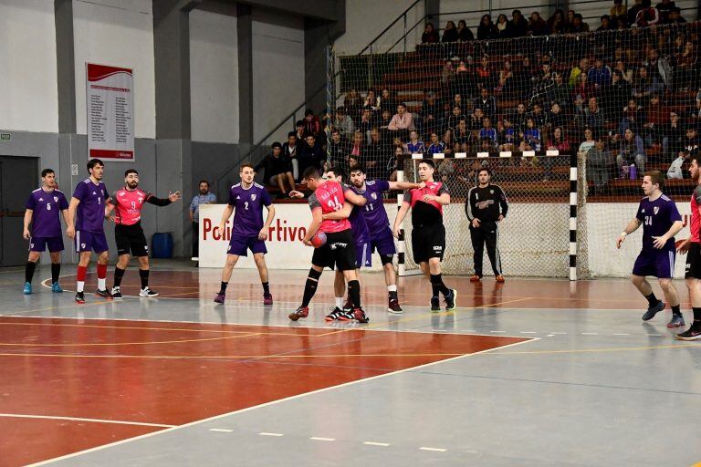 Club River y SEDALO en el Polideportivo Municipal