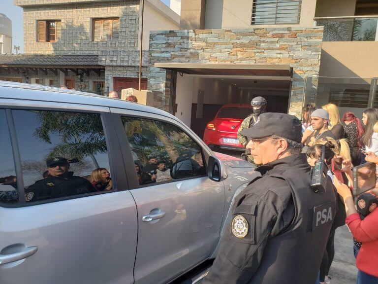 Lo secuestrado por la Justicia Federal en la casa de Saillén y Catrambone del Surrbac. (Fotos Infobae)