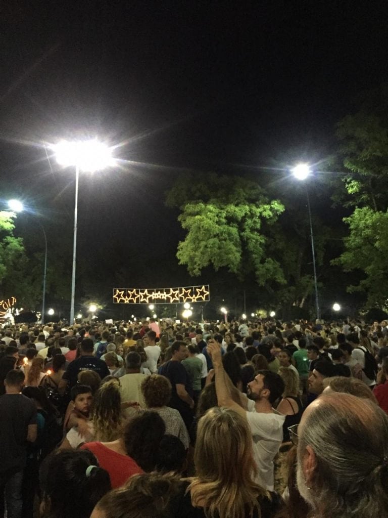 Multitudinaria marcha pidiendo seguridad y justicia por la muerte de Gonzalo (Eugenia Arnoldt)