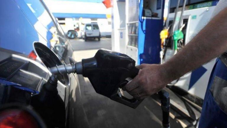 Combustibles Comodoro.