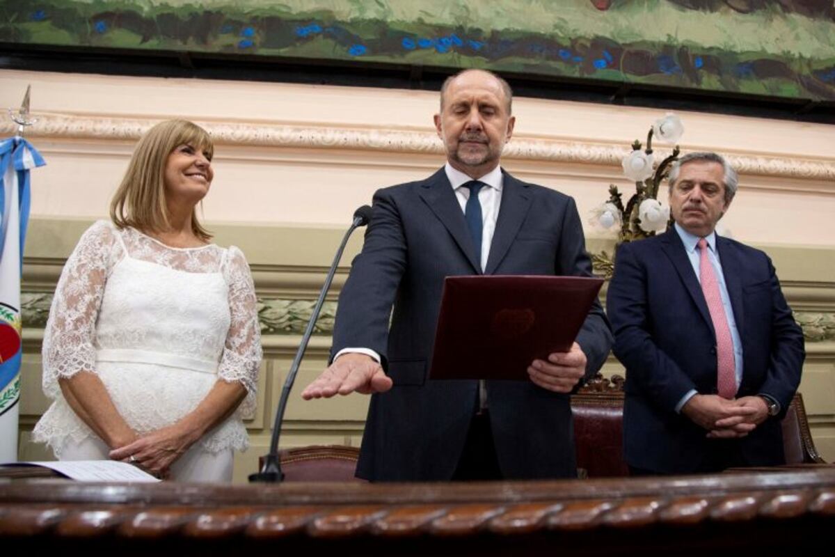 Perotti juró como gobernador de Santa Fe, con la presencia del presidente