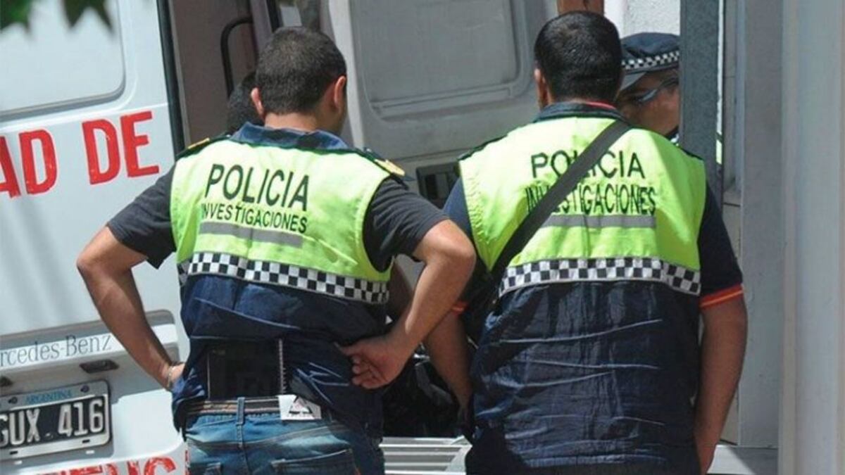 El Departamento de Inteligencia Criminal de la Policía recupero joyas y 100 mil pesos en allanamiento por un robo