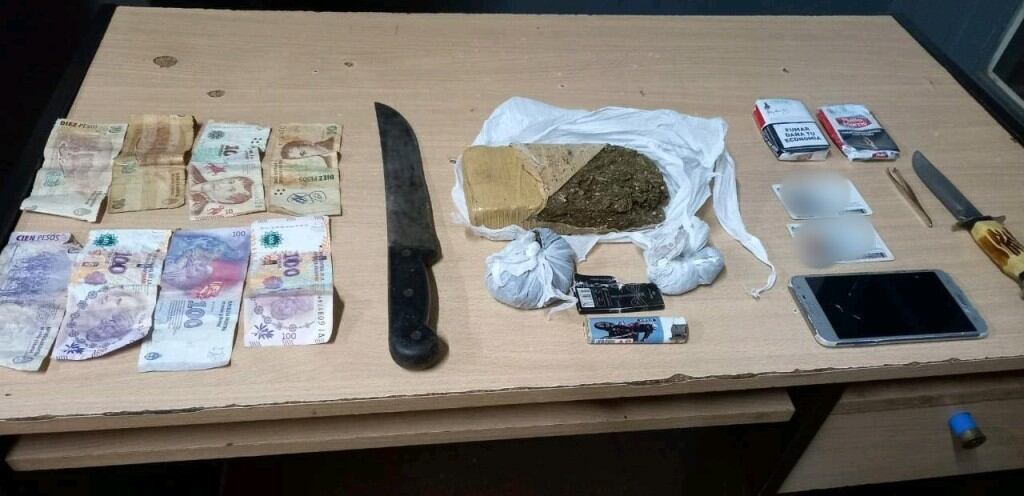 Detuvieron a dos jóvenes con marihuana en una mochila. Policía de Misiones