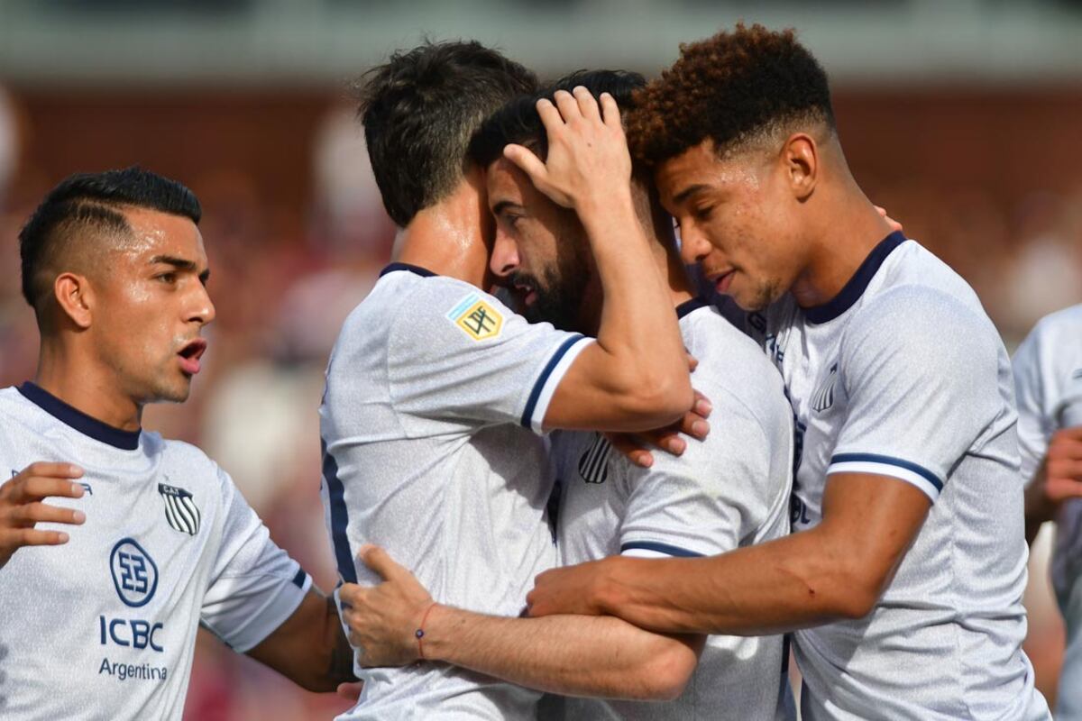 El demoledor arranque de Talleres ante Lanús: tres goles en 27 minutos
