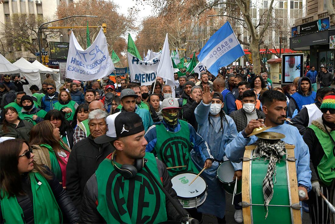 ATE inicia un paro de 24 horas esta medianoche y confirmó que se sumará al de la CGT.