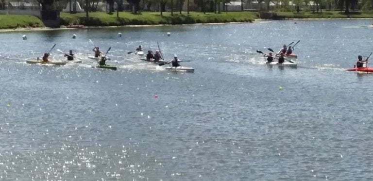 La competencia se desarrolló en la laguna del Parque Municipal "José de San Martín" de General Villegas (Municipalidad de Santa Rosa)