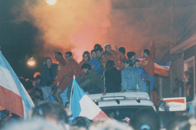 Rosario en su hora más gloriosa, festejos por el ascenso al Argentino "A", junio de 2004