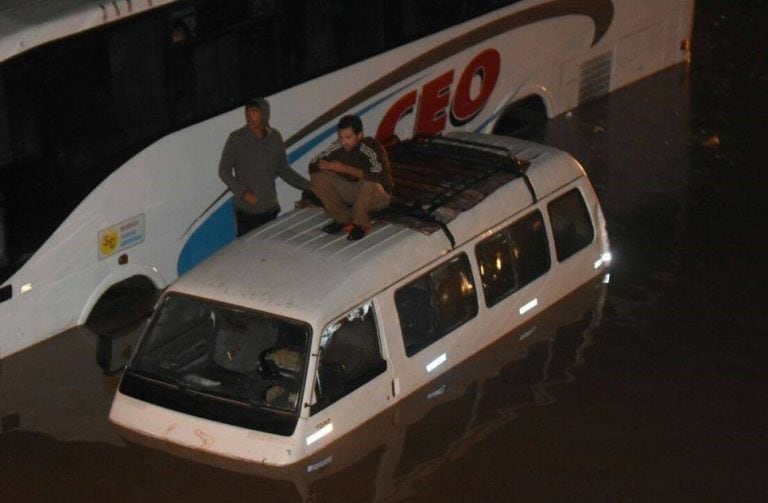 Tormenta de piedra en Mendoza.