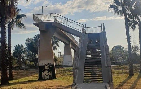 El hecho ocurrió en las pasarelas de la Circunvalación.