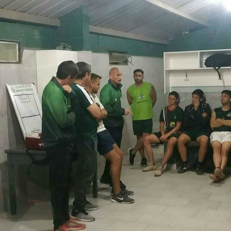 El Cholo Guiñazú se suma a Barrio Parque.