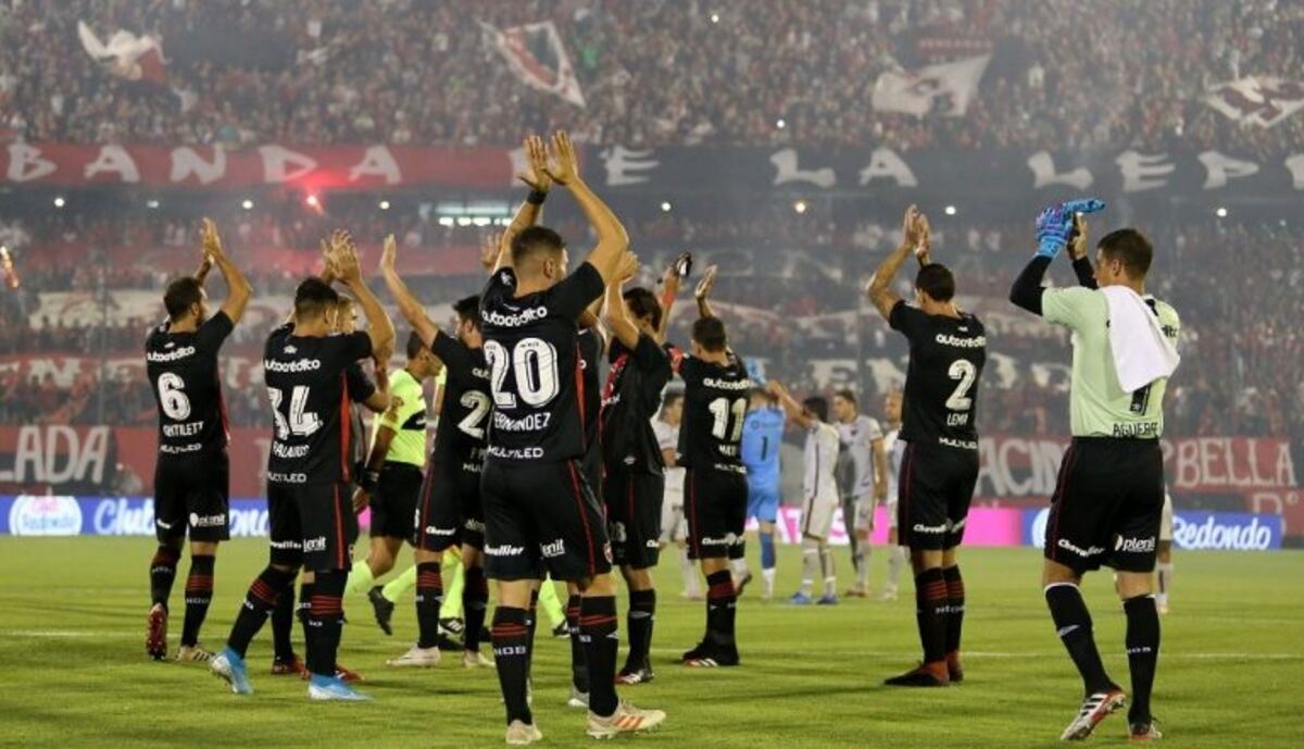 Newell's acordó con el plantel rebajar sueldos por dos meses