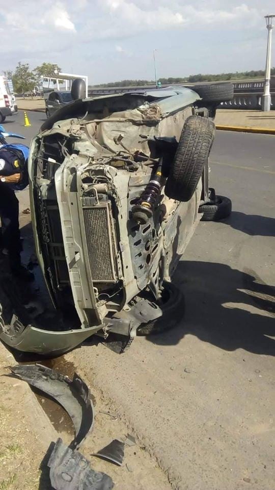 Vuelco en Costanera Paraná